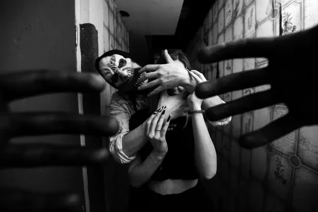 Квест «Phasmophobia»
